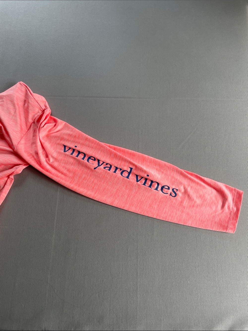 Vineyard Vines Top - Picture 3 of 8